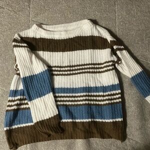 Super comfy sweater great for layering